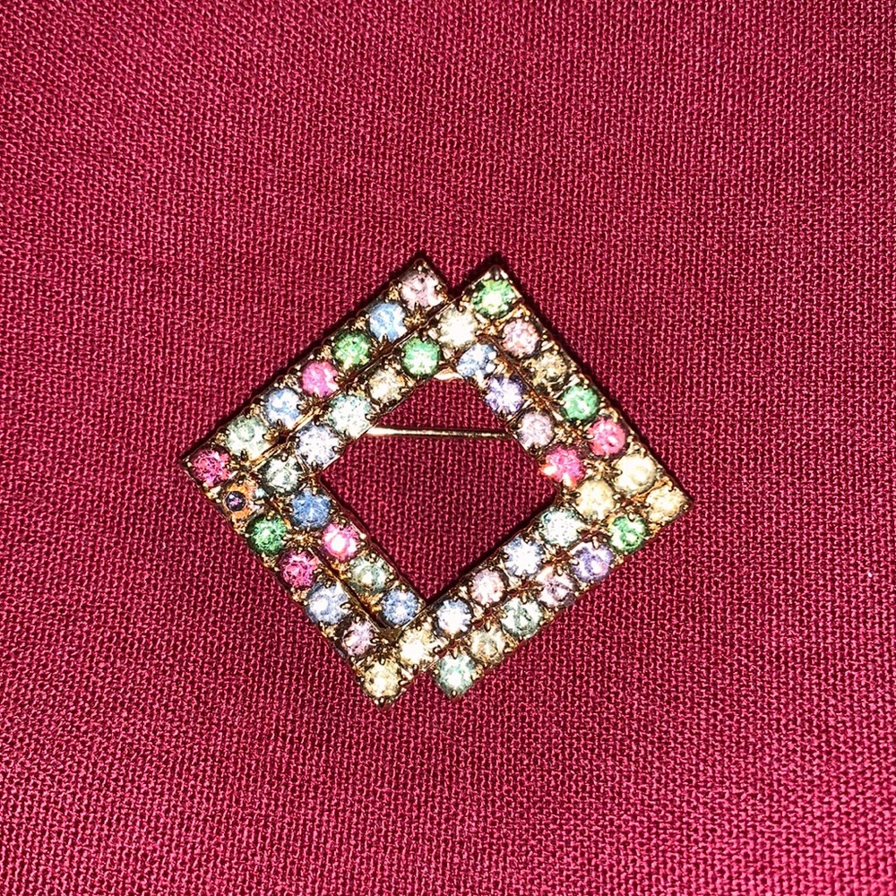 Broach Vintage So pretty